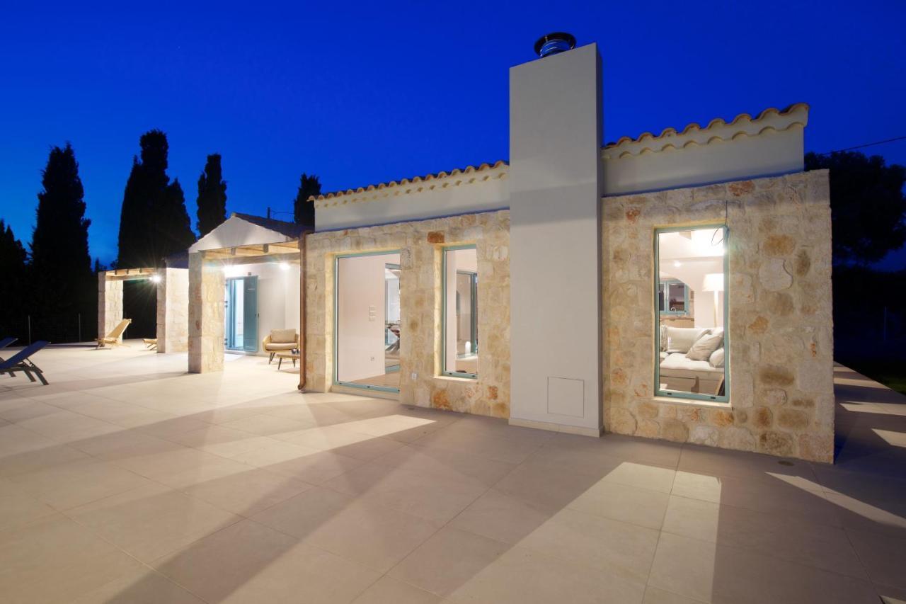 Villa Madelaine Esparta Exterior foto