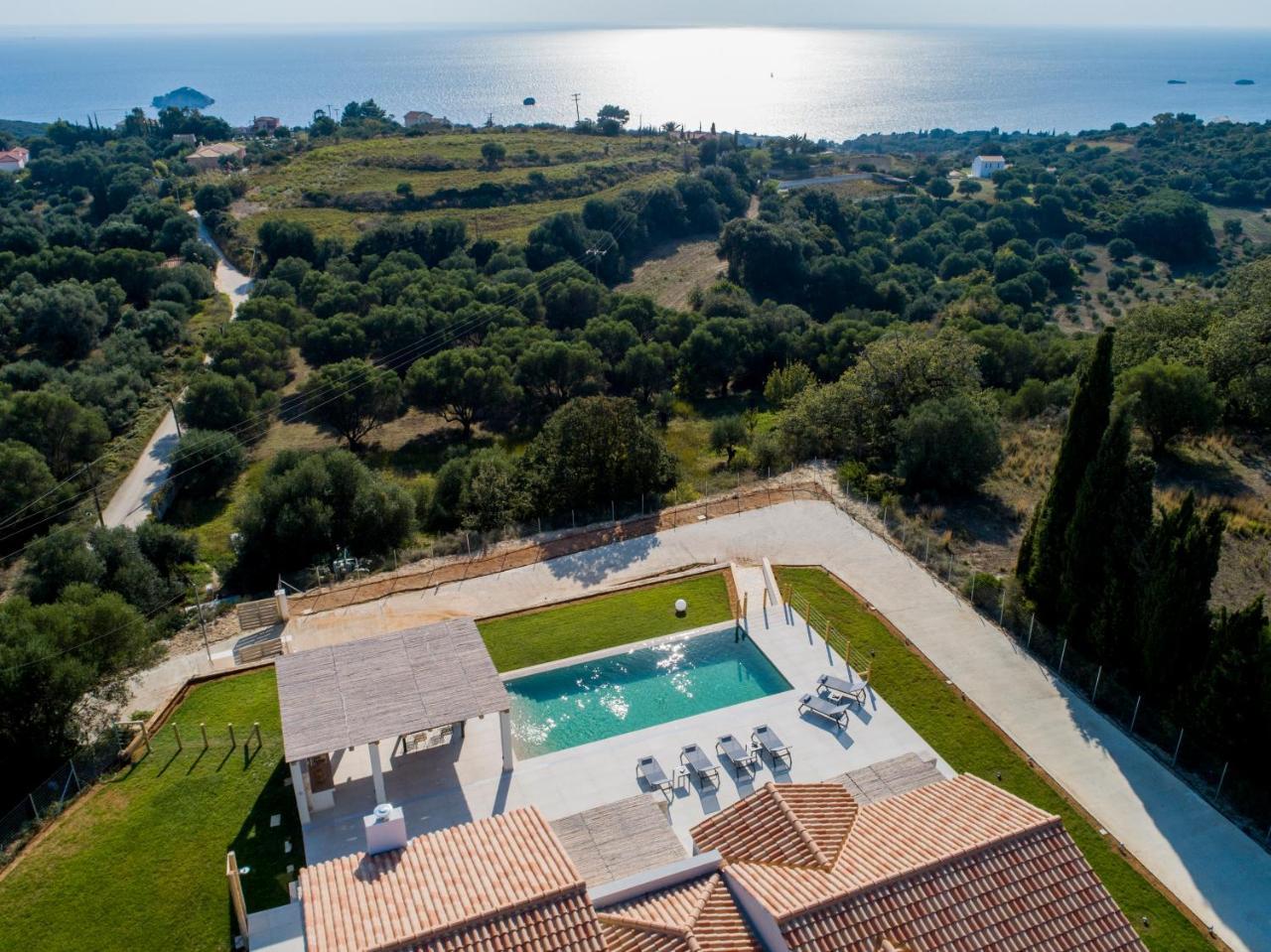 Villa Madelaine Esparta Exterior foto