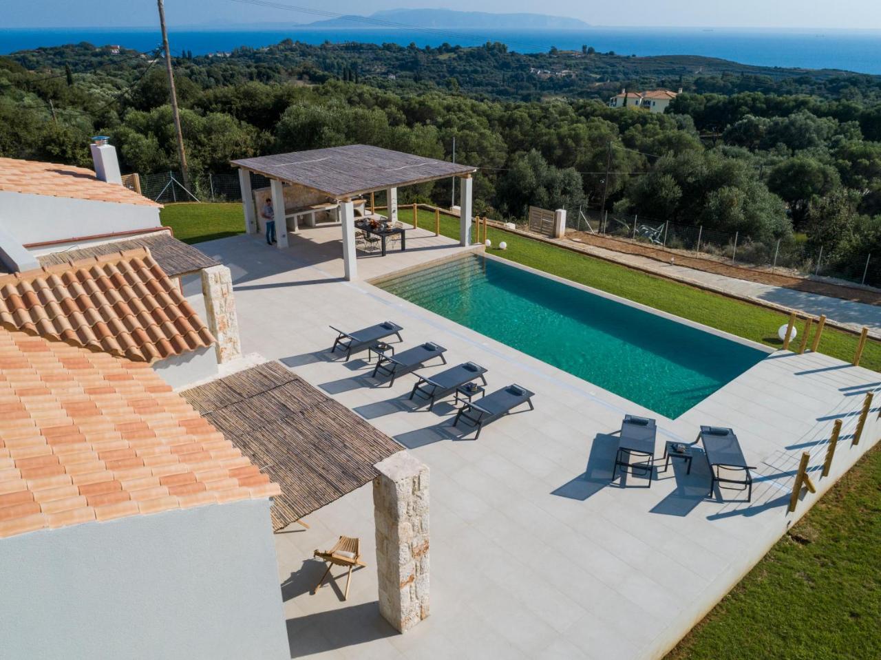 Villa Madelaine Esparta Exterior foto